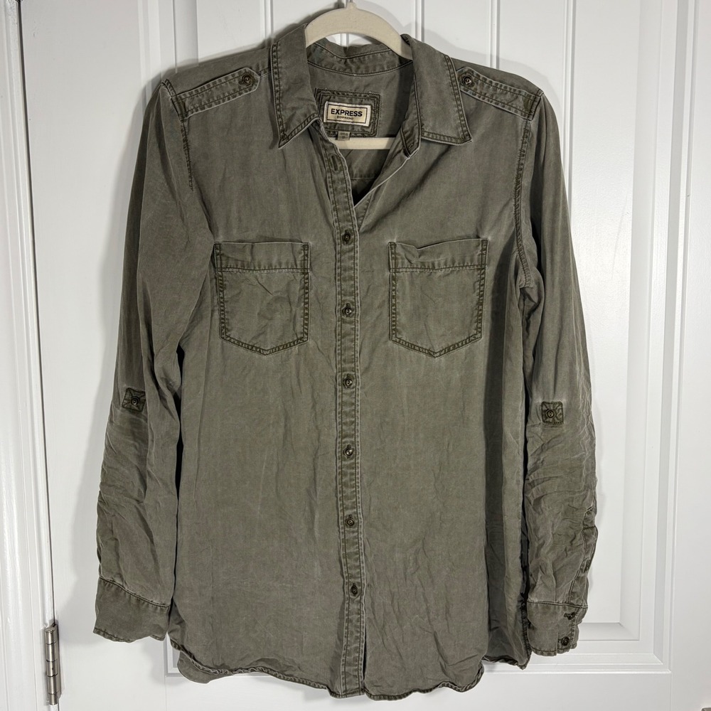 Express Boyfriend Shirt Womens Medium Olive Green Lyocell Utility Roll Tab Top